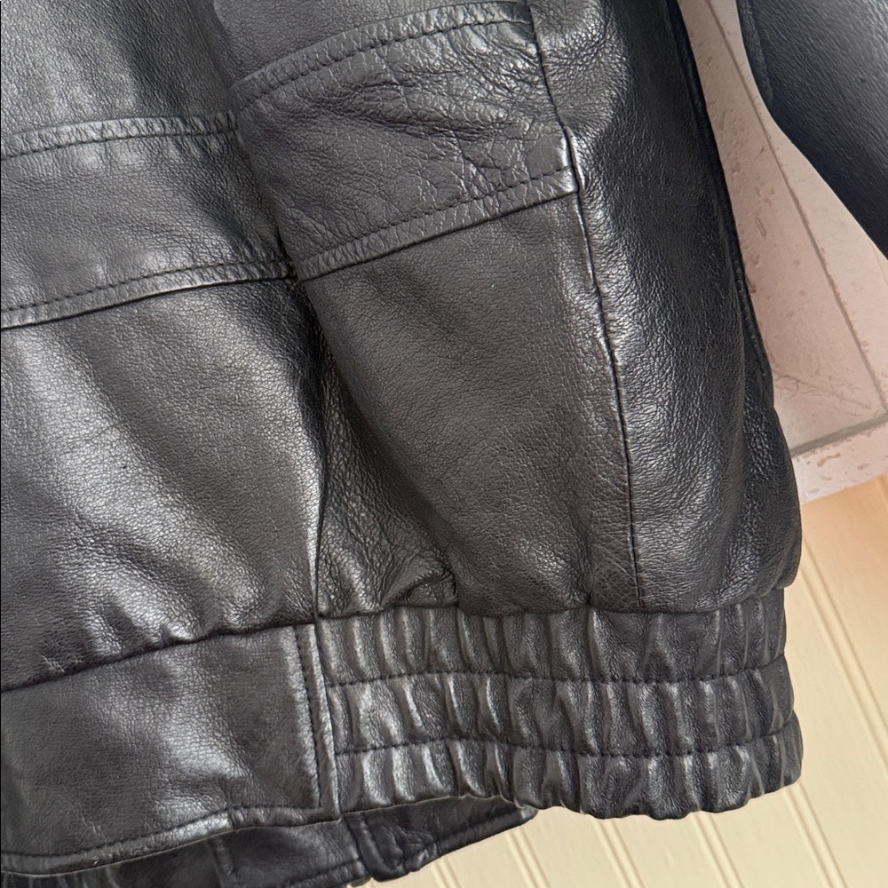 Vintage Weekends Black Genuine Leather Moto Bomber Jacket - Men's Size Medium - Picture 9 of 12